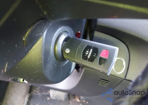 2013 Mazda Mazda3 I Sv z USA, uszkodzony, nr VIN JM1BL1TF9D1740636